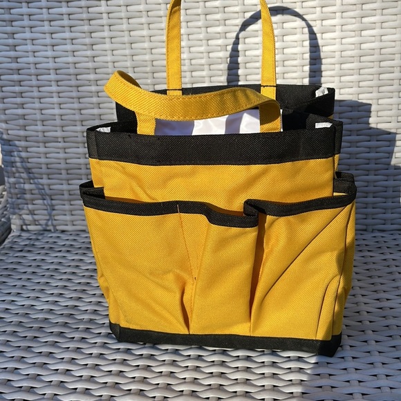 🐝 Georgia Tech Yellow /Black Multi-Pocket Shower Caddy Bag - Picture 4 of 11